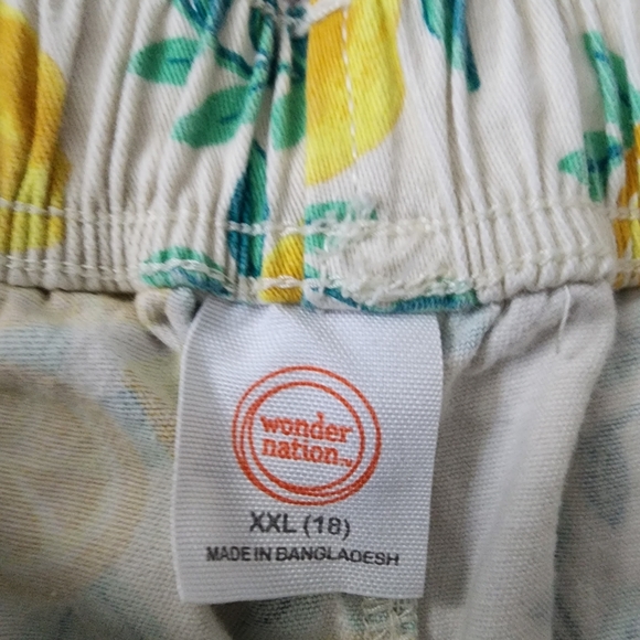 Shorts - Picture 2 of 12